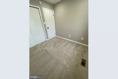 9015 Congress Place, Landover, MD 20785 - Photo 7