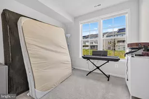 1042 Highpoint Trl, Laurel, MD 20707 - Photo 9