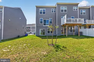 1042 Highpoint Trl, Laurel, MD 20707 - Photo 3