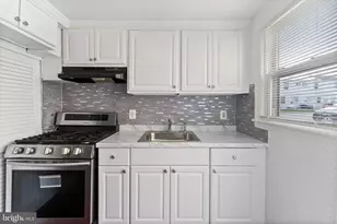 2510 Iverson St, Temple Hills, MD 20748 - Photo 7
