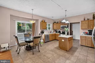 9106 Helmsley Dr, Clinton, MD 20735 - Photo 3