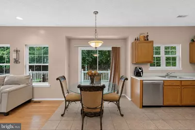 9106 Helmsley Drive, Clinton, MD 20735 - Photo 5