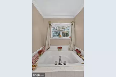 9106 Helmsley Drive, Clinton, MD 20735 - Photo 19