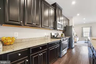 8015 Spring Arbor Dr, Laurel, MD 20707 - Photo 11