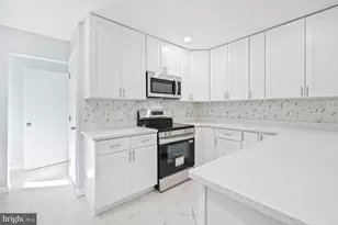 11309 Cherry Hill Rd, Beltsville, MD 20705 - Photo 13