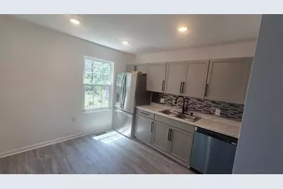 6325 Sunvalley, District Heights, MD 20747 - Photo 11