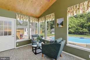 15746 Pointer Ridge Dr, Bowie, MD 20716 - Photo 17