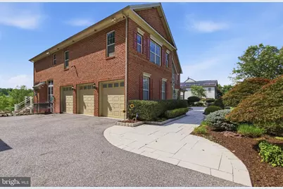 2405 Turngate Court, Upper Marlboro, MD 20774 - Photo 3