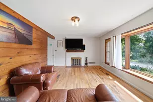 10500 Deakins Hall Dr, Adelphi, MD 20783 - Photo 9