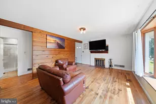 10500 Deakins Hall Dr, Adelphi, MD 20783 - Photo 7