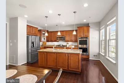 517 Overlook Park Drive #47, Oxon Hill, MD 20745 - Photo 9