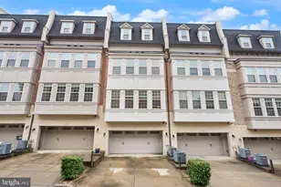517 Overlook Park Dr, Oxon Hill, MD 20745 - Photo 45