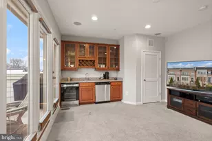 517 Overlook Park Dr, Oxon Hill, MD 20745 - Photo 35