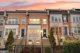 517 Overlook Park Dr, Oxon Hill, MD 20745 - Photo 1