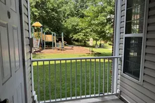 2805 Forest Run Dr, District Heights, MD 20747 - Photo 7