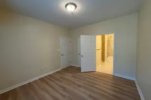 2805 Forest Run Dr, District Heights, MD 20747 - Photo 17