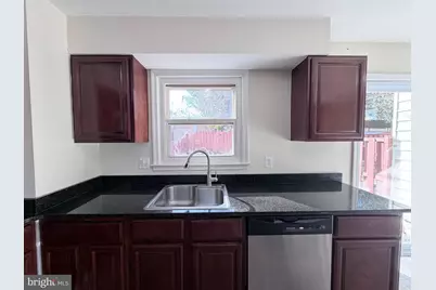 4054 Hanson Oaks Drive, Hyattsville, MD 20784 - Photo 11
