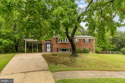 8513 Carrollton Parkway, Hyattsville, MD 20784 - Photo 3