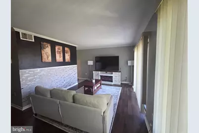 6998 Hanover Parkway #4, Greenbelt, MD 20770 - Photo 5