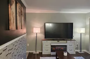 6998 Hanover Pkwy, Greenbelt, MD 20770 - Photo 11
