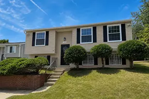 5405 Truoc Ct, Oxon Hill, MD 20745 - Photo 3