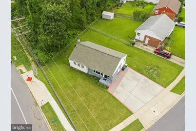 8300 Cathedral Avenue, New Carrollton, MD 20784 - Photo 37
