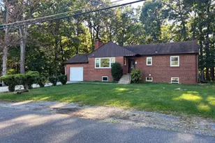 4421 Ridgecrest Dr, Suitland, MD 20746 - Photo 1