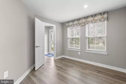 6100 Northwest Drive, Hyattsville, MD 20782 - Photo 5