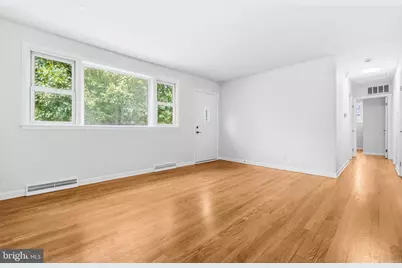8618 Lantern Lane, Clinton, MD 20735 - Photo 11
