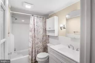 6034 Westchester Park Dr, College Park, MD 20740 - Photo 19