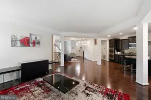 9205 Glenarden Pkwy, Lanham, MD 20706 - Photo 9
