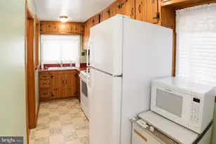 4502 Maple Rd, Suitland, MD 20746 - Photo 11