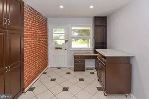 4302 Yates Rd, Beltsville, MD 20705 - Photo 7