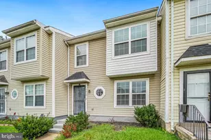 5816 N Holly Springs Dr, Capitol Heights, MD 20743 - Photo 3