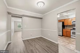 5816 N Holly Springs Dr, Capitol Heights, MD 20743 - Photo 11