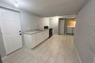5724 Middleton Ln, Temple Hills, MD 20748 - Photo 19