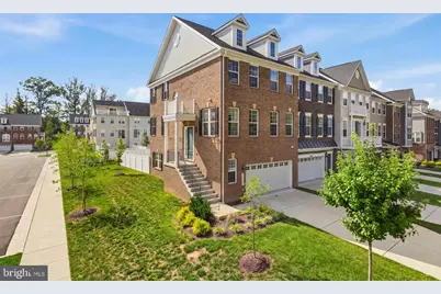 10851 Foxtrot Circle, Upper Marlboro, MD 20772 - Photo 33