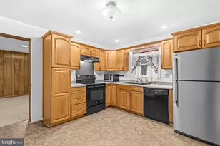 12015 Hickory Dr, Fort Washington, MD 20744 - Photo 11