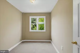 7632 W Park Dr, Hyattsville, MD 20783 - Photo 11