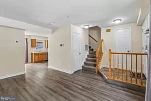 6233 E Hil Mar Cir, District Heights, MD 20747 - Photo 5