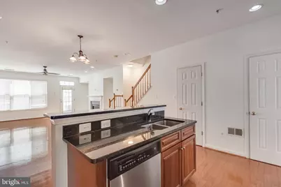 5214 Lynns Retreat Drive #144, Bowie, MD 20720 - Photo 5