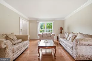 10205 Balsamwood Dr, Laurel, MD 20708 - Photo 5
