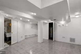 1502 Delmont Ln, Takoma Park, MD 20912 - Photo 23
