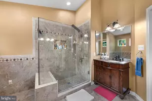 13105 Falling Water Ct, Bowie, MD 20720 - Photo 17