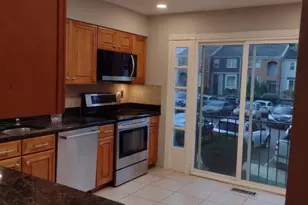 10712 Castleton Turn, Upper Marlboro, MD 20774 - Photo 5
