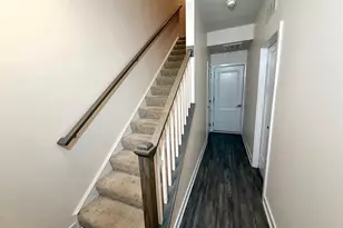4812 Crest View Dr, Hyattsville, MD 20782 - Photo 3
