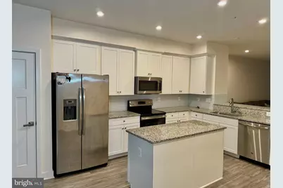 4812 Crest View Drive, Hyattsville, MD 20782 - Photo 9