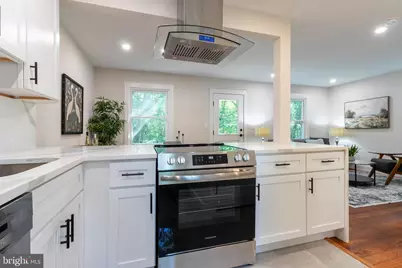 14 Laurel Hill Road #L, Greenbelt, MD 20770 - Photo 9