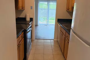 9019 Continental Pl, Hyattsville, MD 20785 - Photo 3