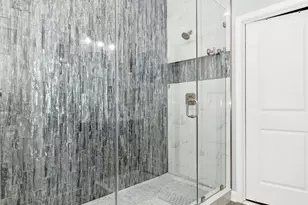 521 Triggerfish Dr, Oxon Hill, MD 20745 - Photo 31